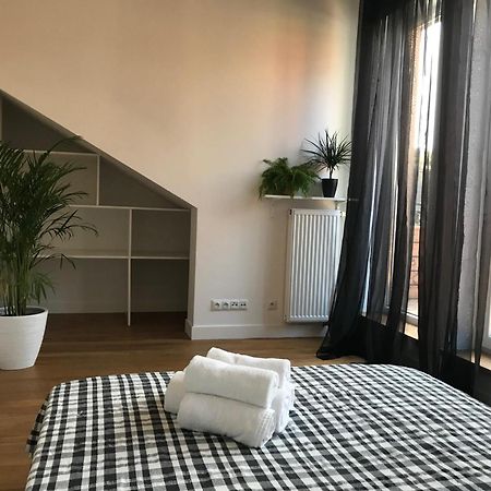 Apartament "Warszawa" Kültér fotó