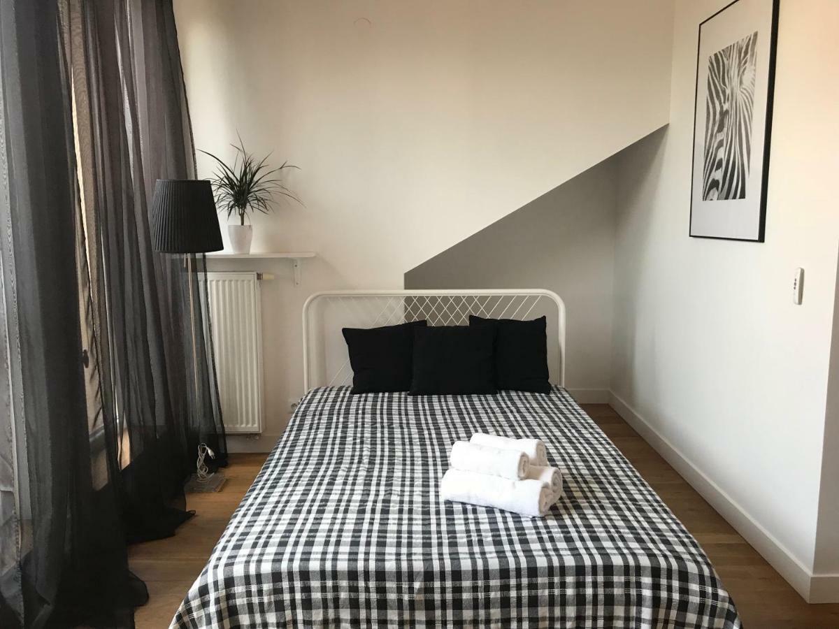 Apartament "Warszawa" Kültér fotó